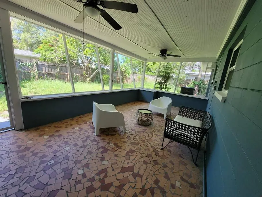 3 Bedroom S Tampa House W Enclosed Patio بيت للعطل